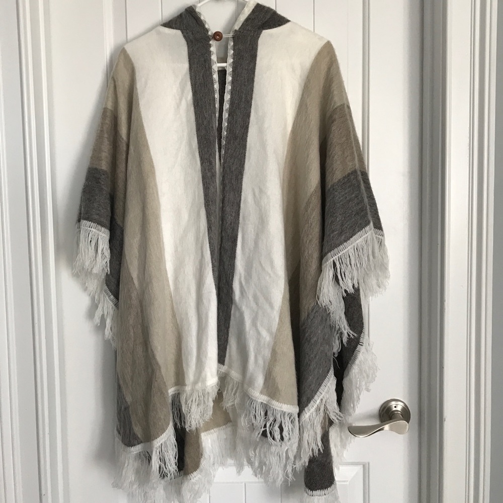 Alpaca poncho. Neutral colors. Super soft & warm!